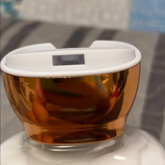 Lotion - Picture 4 of 4